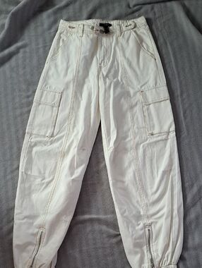 Forever 21 White Cargo Pants - NWOT